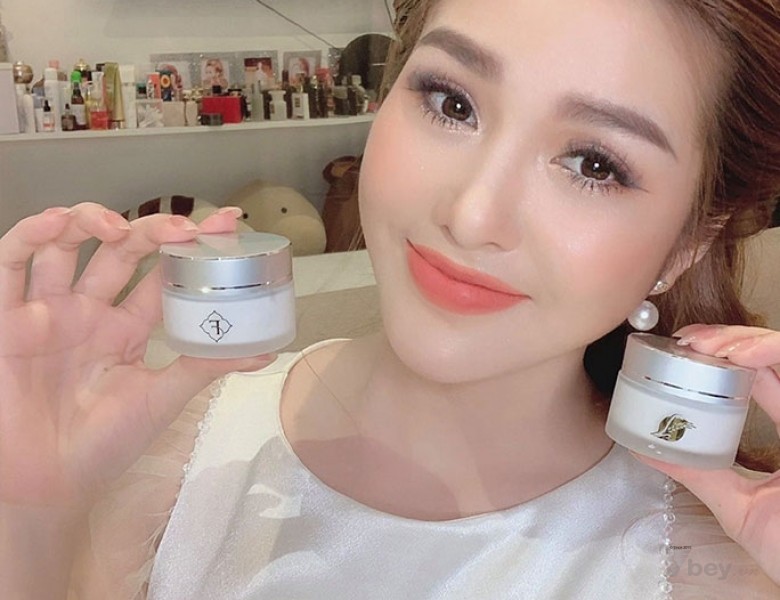 Kem dưỡng siêu trắng Collagen Sữa Non Femmiu chính hãng